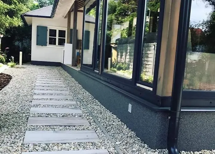 Mokus Apartmanhaz * Balatonszarszo