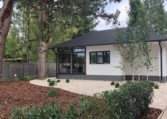 Mokus Apartmanhaz بيت للعطل بالاتونسزارسكو